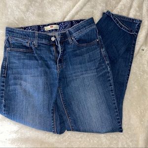 *VINTAGE* Women’s Levi’s Perfect Waist Jeans